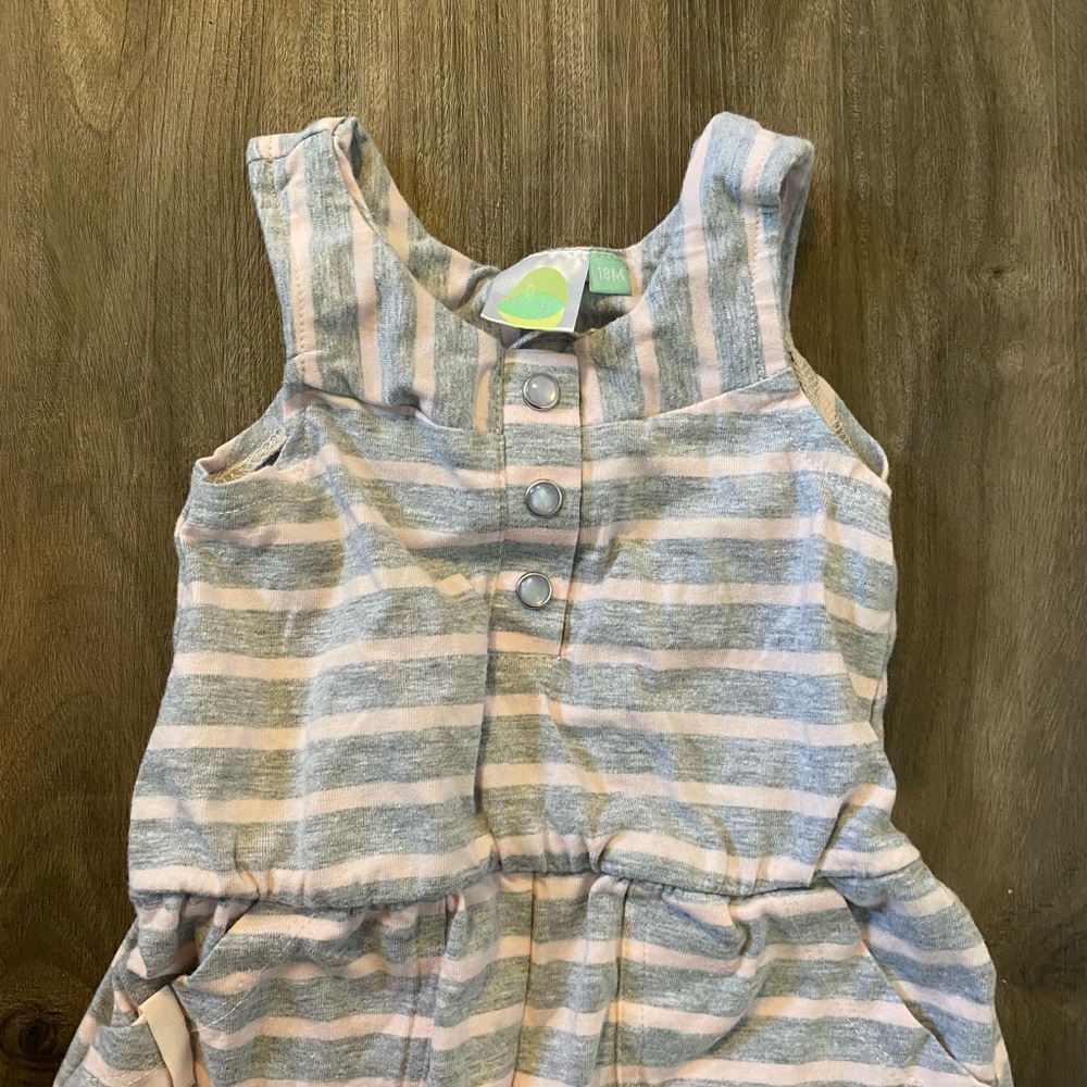 Romper - Picture 3 of 4